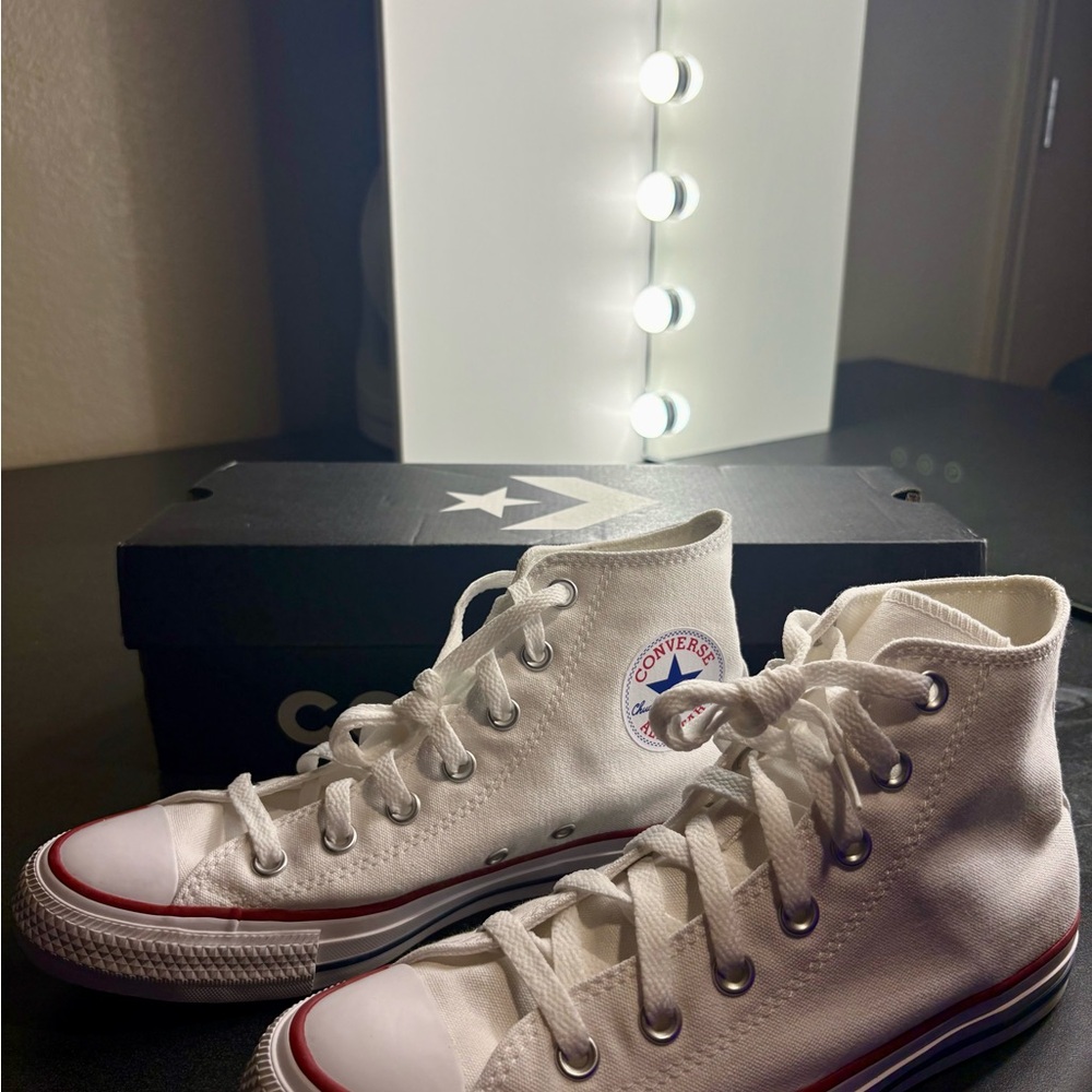 Converse Classic White Canvas High-Tops